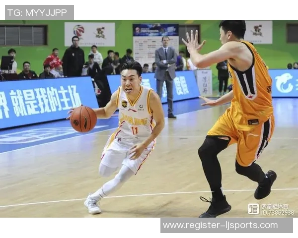 南京篮球队个人能力引发热议球迷对球员表现展开激烈讨论